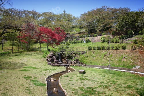 Visualização: Himeji, Japão (região de Kansai). Jardim Japonês do Cemitério de Nagoyama
.