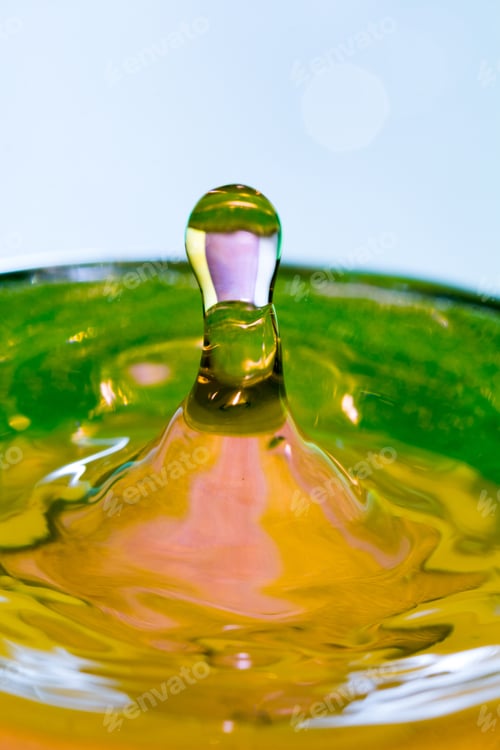 Preview: Colorful, Abstract Composition With Water And Water Drops