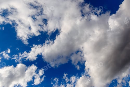 Vorschau: Atemberaubende Wolkenlandschaft