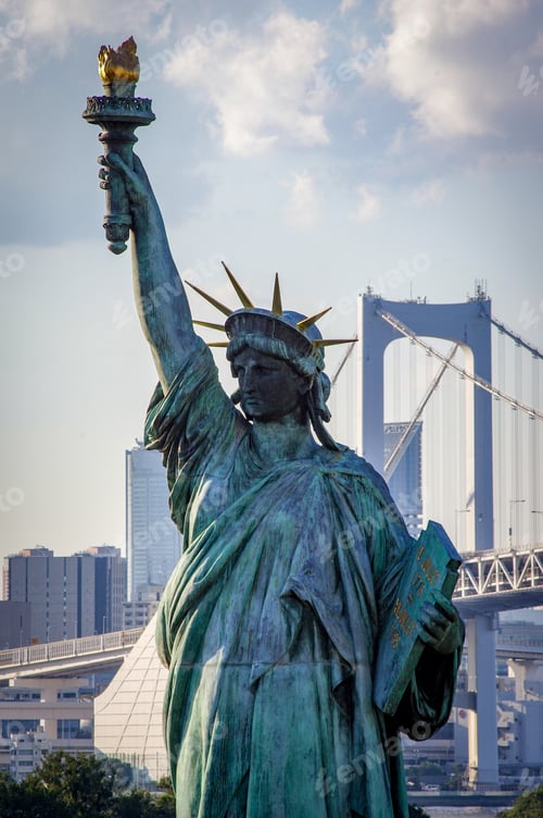 Preview: Tokyo City Skyline