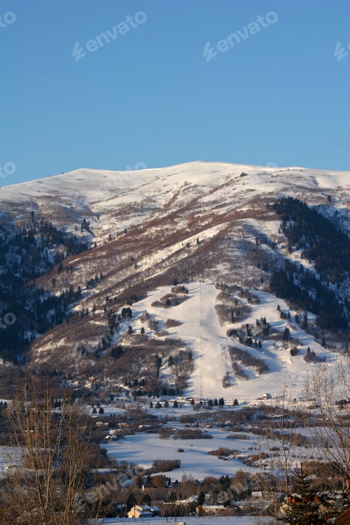 Preview: Ski Mountain