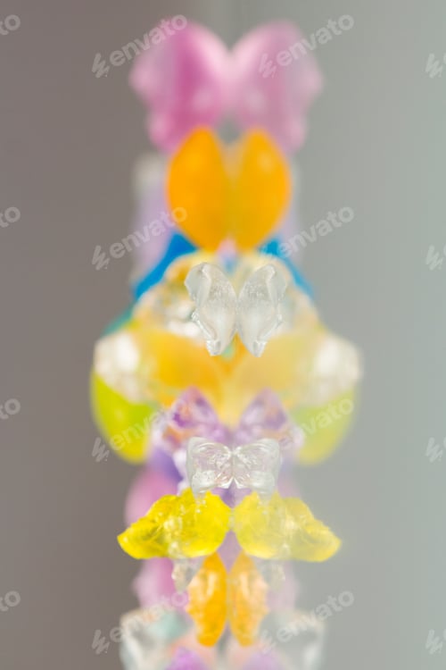 Preview: Abstract Textures And Patterns Of Broken Jelly Balls With Reflexions