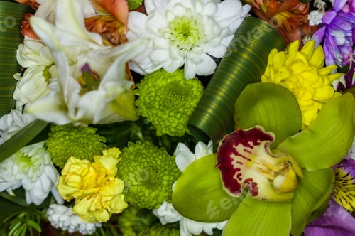 Preview: Beautiful Gift Bouquet Of Various Colorful Decorative Summer Flowers