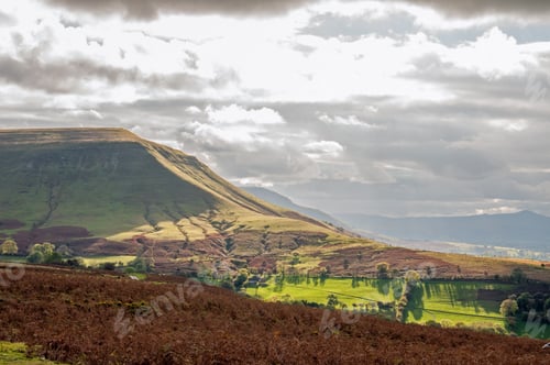 Preview: Autumn Landscape In The Black Mountains Of Herefordshire, Along The Border Of England And Wales.