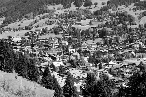 Preview: Klosters - Swiss Town Located In Plessur Range Of Alps. Canton Of Grisons (Graubunden).