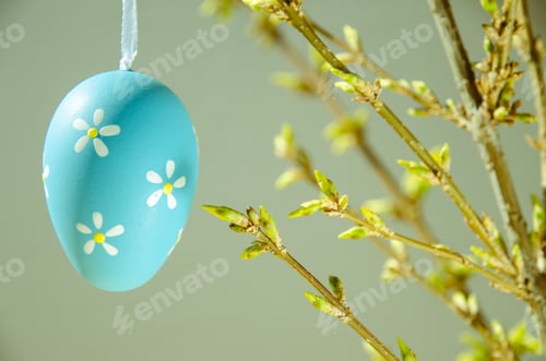 Preview: Blue Easter Egg In Green Twig
