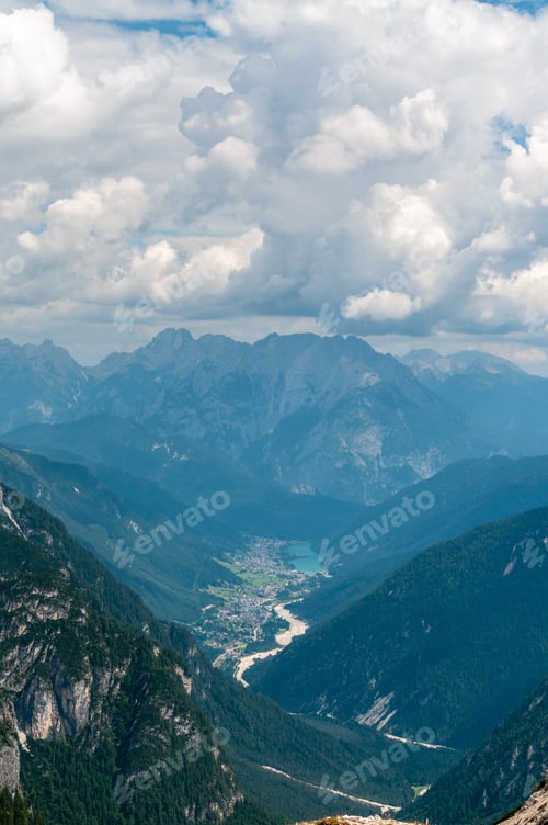 Preview: Rugged Mountain Ranges In Tre Cima Natural Park Area In The Italian Dolomites.