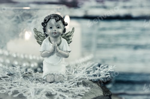 Preview: Angel And Burning Candles Decoration