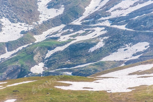 Preview: Beautiful Alpine Snowy Landscape In Gran Paradiso National Park, Italy
