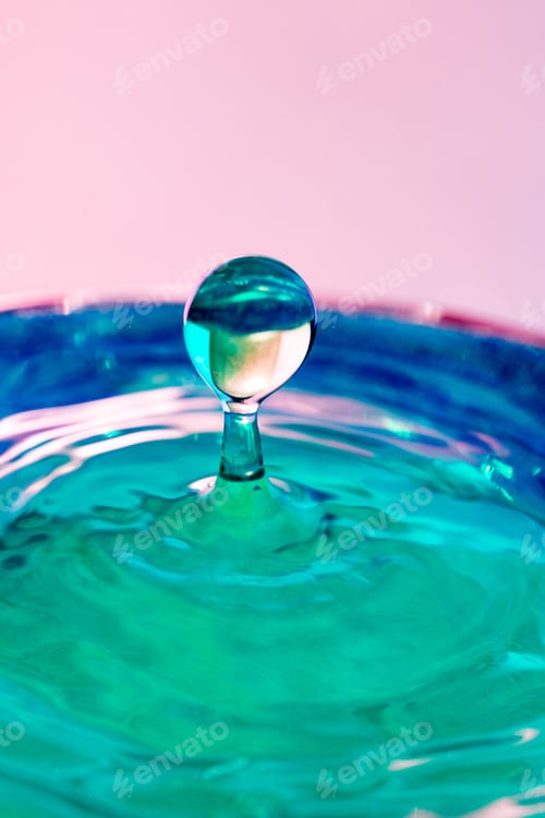Preview: Colorful, Abstract Composition With Water And Water Drops