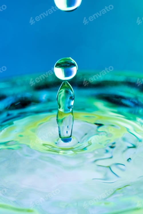 Preview: Colorful, Abstract Composition With Water And Water Drops