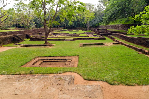 Preview: Landscape Of Ruin Royal Gardens And Pools, Lion Rock Sigiriya, Attractions, Historical Places In