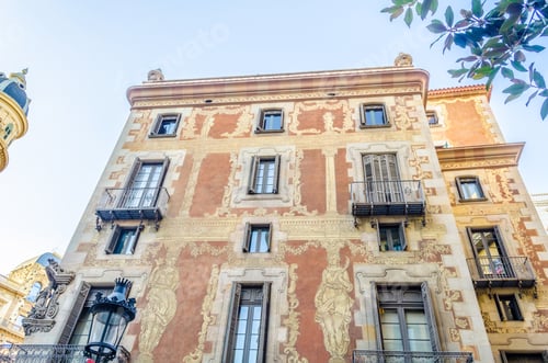 Preview: A Building With Beautiful Facade In The Historical Center Of Barcelona, Spain.