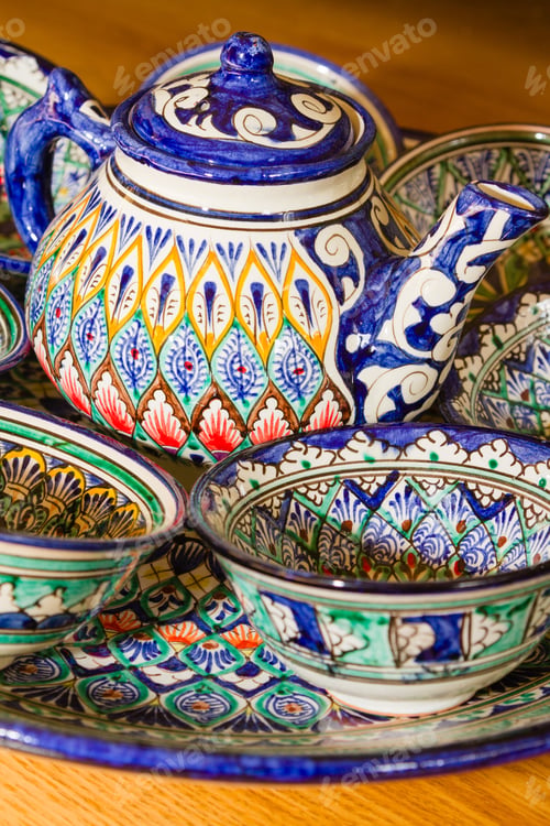 Preview: Traditional Uzbek Plates And Dishes In Uzbekistan, Central Asia. Silk Road Country.Plates With