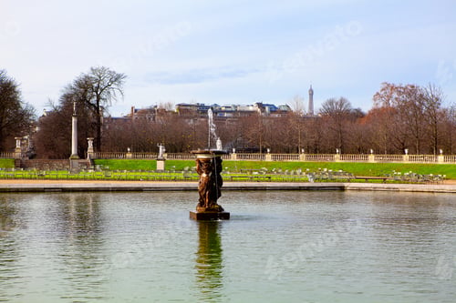 Preview: Central Park With Fountain In Paris . Nobody In Luxembourg Gardens . Paris City Park In The