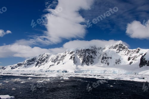 Preview: Antarctic Landscape With Sea And Mountains