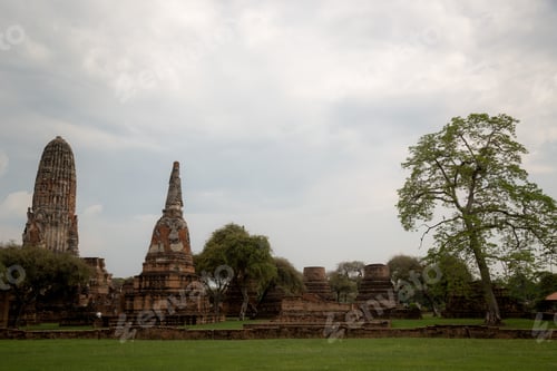 Preview: Old Beautiful Thai Temple Wat Mahathat, Ayutthaya Historical Park, Ayutthaya, Thailand