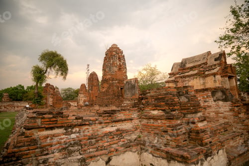 Preview: Old Beautiful Thai Temple Wat Mahathat, Ayutthaya Historical Park, Ayutthaya, Thailand