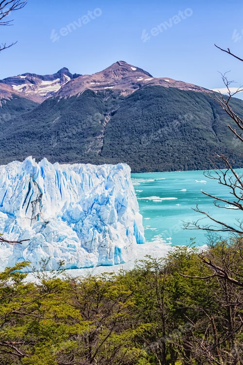 Preview: Perito Moreno Glacier In Patagonia, Argentina. Los Glaciares National Park In The Santa Cruz