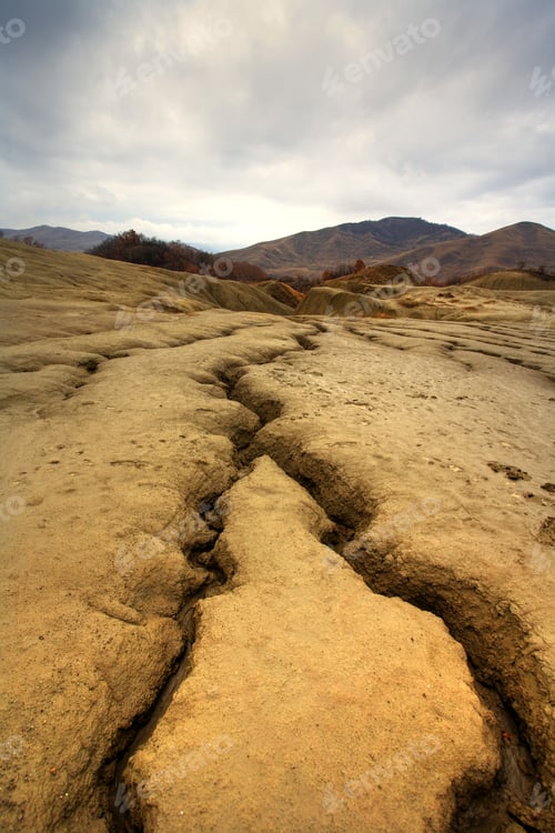 Preview: Dramatic Landscape Of Muddy Volcanoes In Romania