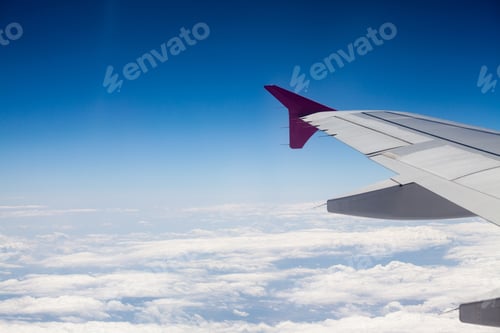 Vista previa: Hermosas y Dramáticas Nubes y Cielo vistos desde el avión. Alta resolución y calidad