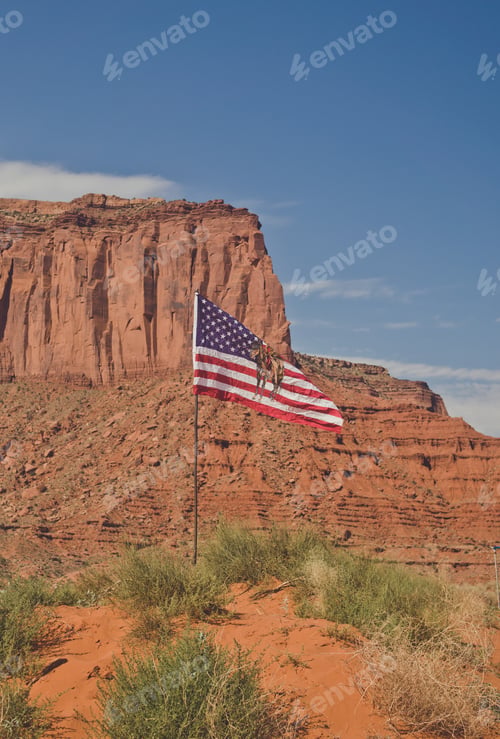 Preview: Monument Valley And The Navajo Flag. History Of The Wild West Usa