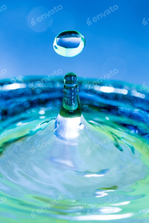 Preview: Colorful, Abstract Composition With Water And Water Drops