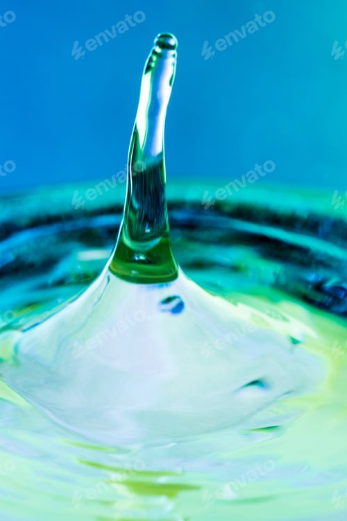 Preview: Colorful, Abstract Composition With Water And Water Drops