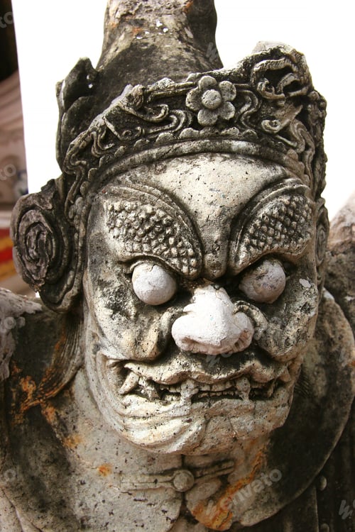Preview: Stone Head Of Ancient Warrior Statue