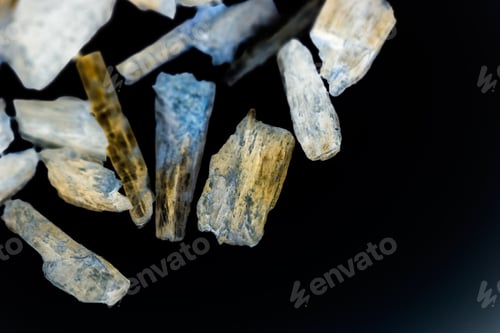 Preview: Kianit, Natural Semiprecious Stones With Details And Inverted Colors