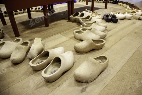 Preview: Dutch Clogs Craftsmen, Manufacture Of Traditional Footwear For The Field