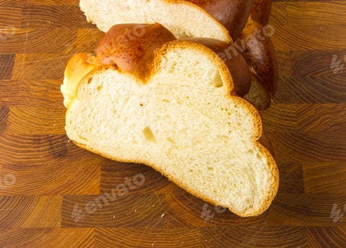 Preview: Chunks Large Braided Loaf On Wooden Background