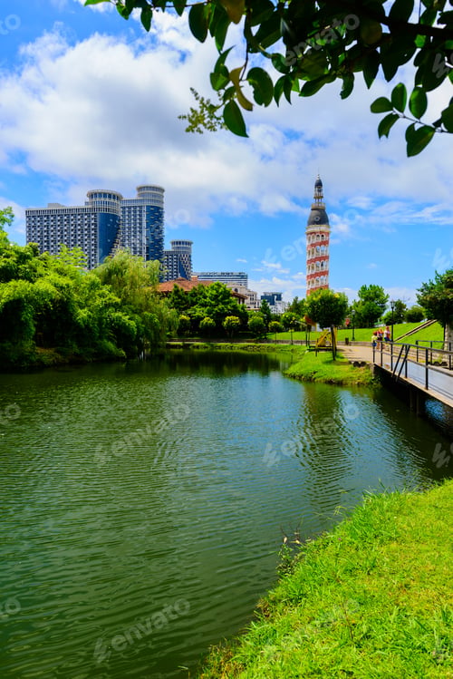 Preview: Amazing City Landscape With Beautiful Cloudy Sky