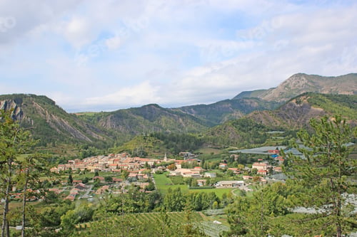 Preview: Motte Du Caire Village In The French Alps