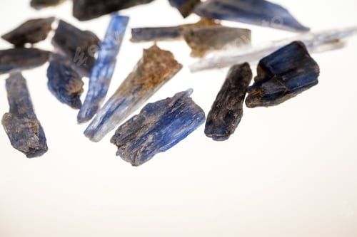 Preview: Kianit, Natural Semiprecious Stones With Details