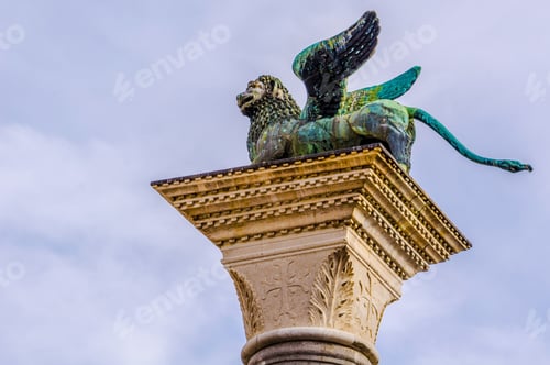 Preview: Winged St Mark Lion Symbol Of Venice On Its Column - Venice, Italy
