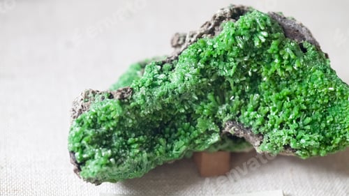 Preview: Beautiful Crystals, Minerals And Stones - Colors And Textures