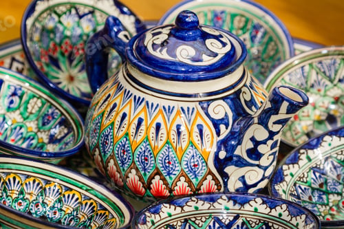 Preview: Traditional Uzbek Plates And Dishes In Uzbekistan, Central Asia. Silk Road Country.Plates With