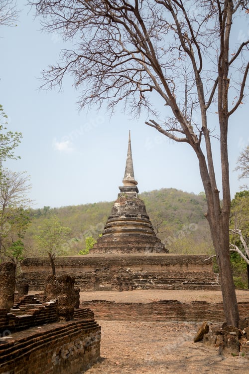 Preview: Wat Phra Si Rattana Mahathat Or Wat Phra Prang In Sri Satchanalai Historical Park, Sukhothai