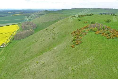 Preview: Paragliding Above The Pewsey Vale At Golden Ball