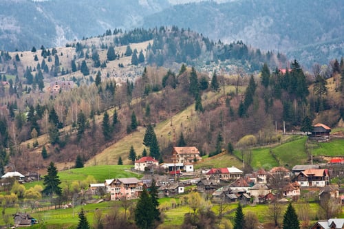 Preview: Beautiful Landscape With Village Houses And Mountains