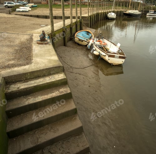 Preview: Stone Steps Quayside Image