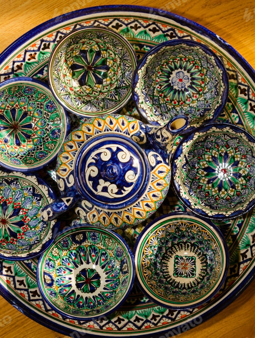 Preview: Traditional Uzbek Plates And Dishes In Uzbekistan, Central Asia. Silk Road Country.Plates With