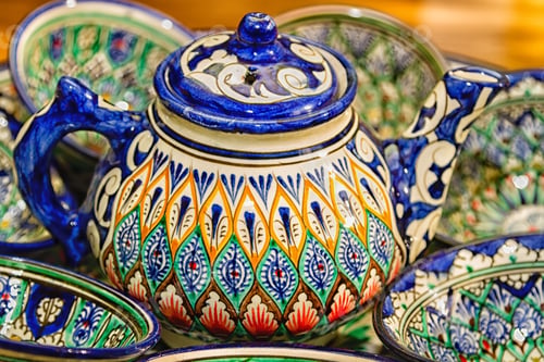 Preview: Traditional Uzbek Plates And Dishes In Uzbekistan, Central Asia. Silk Road Country.Plates With