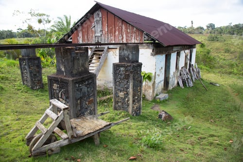 Preview: Old Rural Farm Shed Or Plantation House In The Atlantic Rainforest