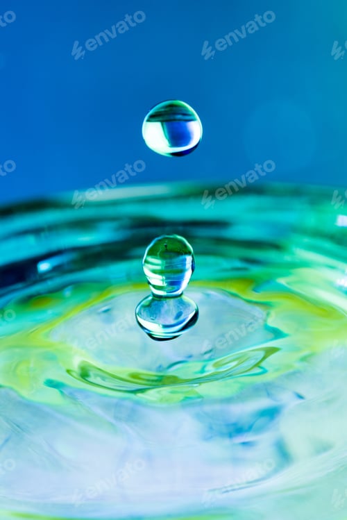 Preview: Colorful, Abstract Composition With Water And Water Drops