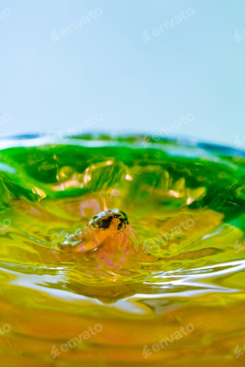 Preview: Colorful, Abstract Composition With Water And Water Drops