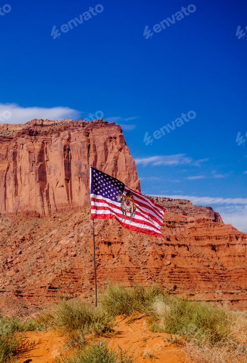 Preview: Monument Valley And The Navajo Flag. History Of The Usa