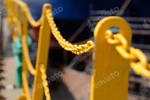 Preview: Yellow Chain Metal