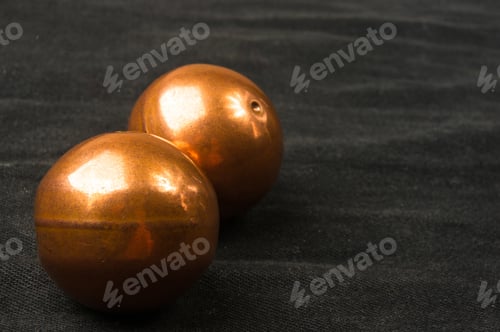 Preview: Pair Of Copper Chinese Singing Balls Baoding Of Health For Hands On Black Background
